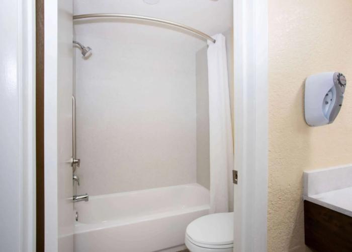 Days Inn by Wyndham Apopka/Orlando