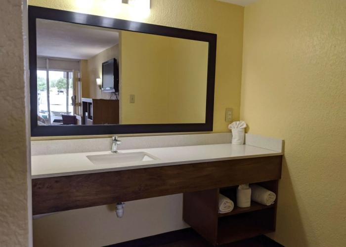 Days Inn by Wyndham Apopka/Orlando