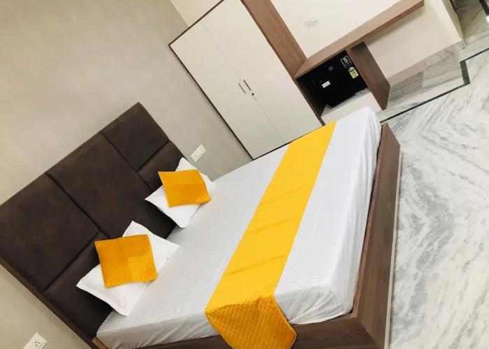 The Highclass Hotel