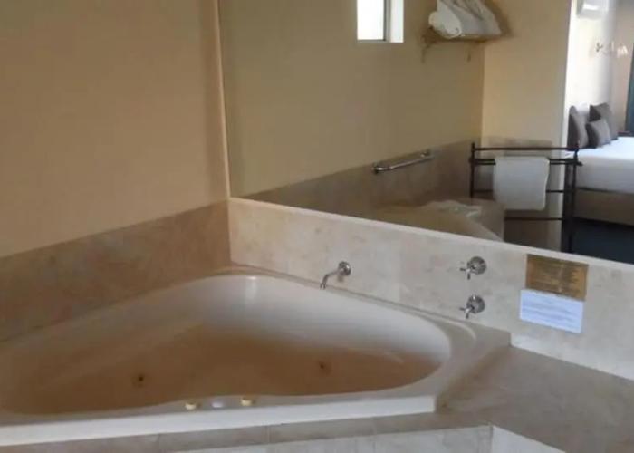 The Clifton & Grittleton Lodge