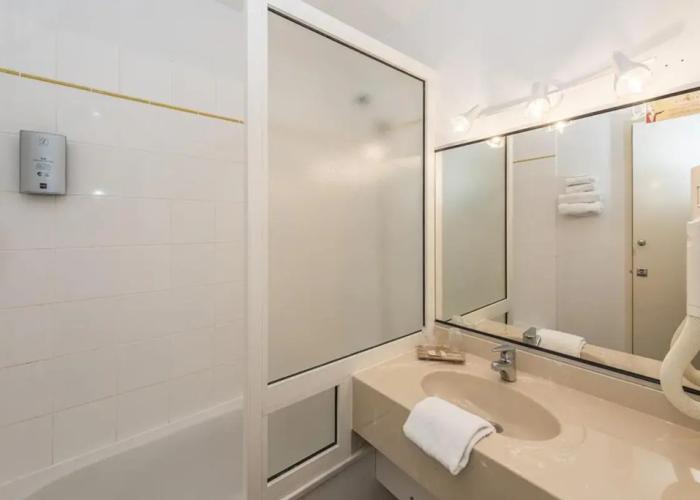 Hostellerie Saint Vincent Beauvais Aéroport