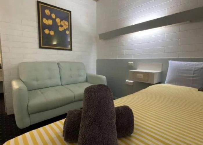 Capri Motel