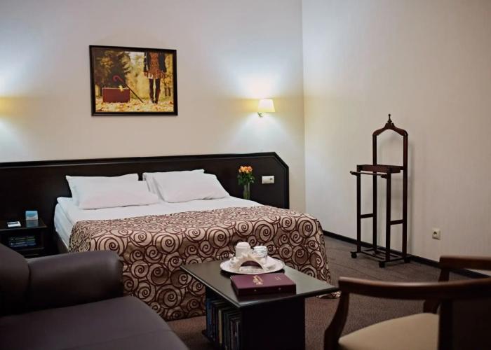 Graf Tolstoy Hotel