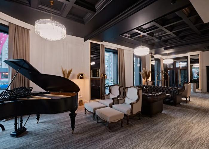 Graf Tolstoy Hotel