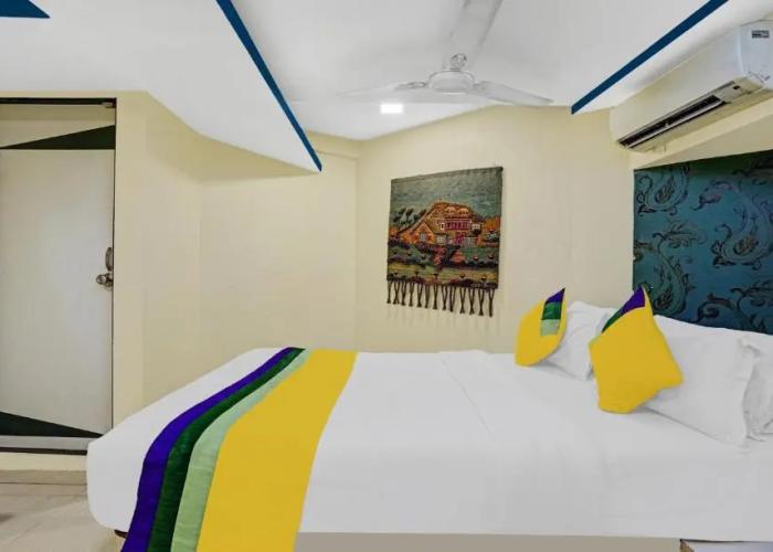 Hotel Amber Corp Inn