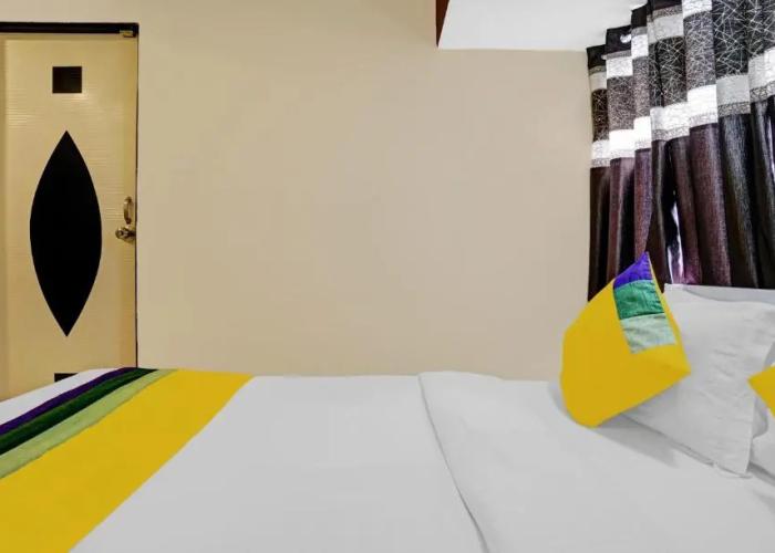 Hotel Amber Corp Inn