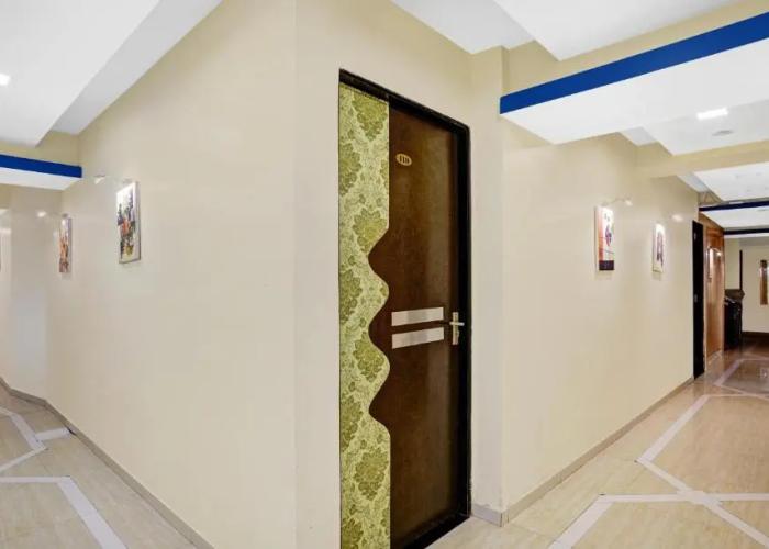 Hotel Amber Corp Inn