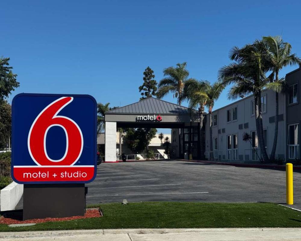 Motel 6 Carson, CA
