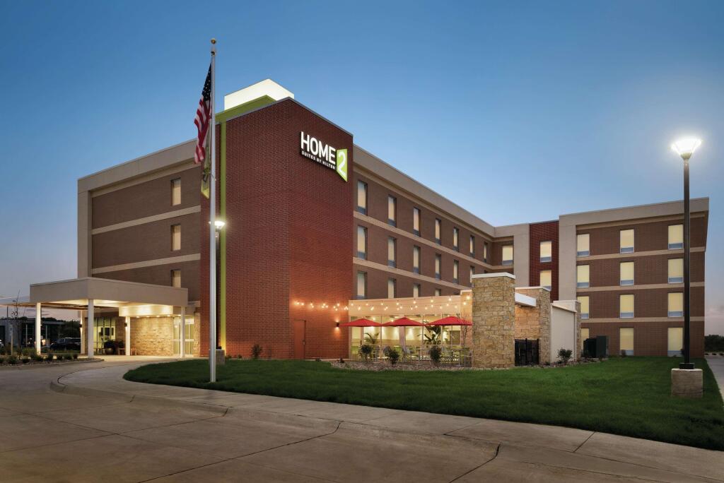 Home2 Suites Iowa City Coralville