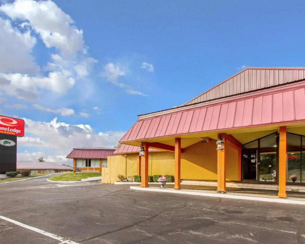 AmeriVu Inn & Suites - Gilbertsville