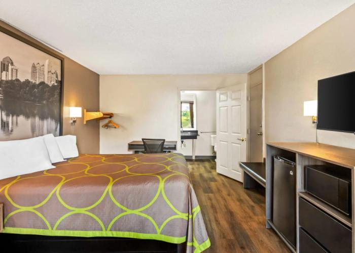 Super 8 by Wyndham Commerce