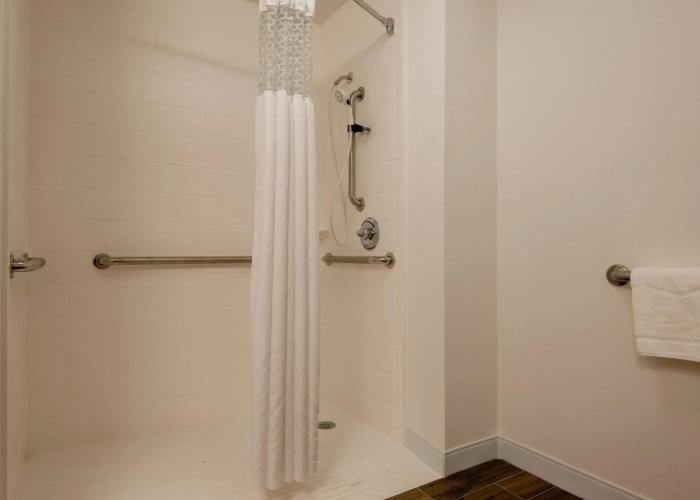 Hampton Inn Commerce