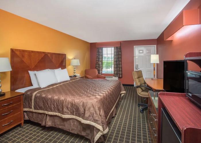 Baymont by Wyndham Commerce GA Near Tanger Outlets Mall