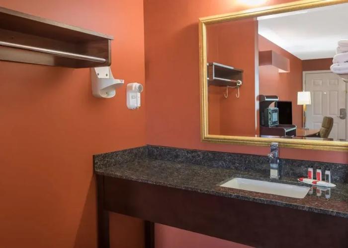 Baymont by Wyndham Commerce GA Near Tanger Outlets Mall