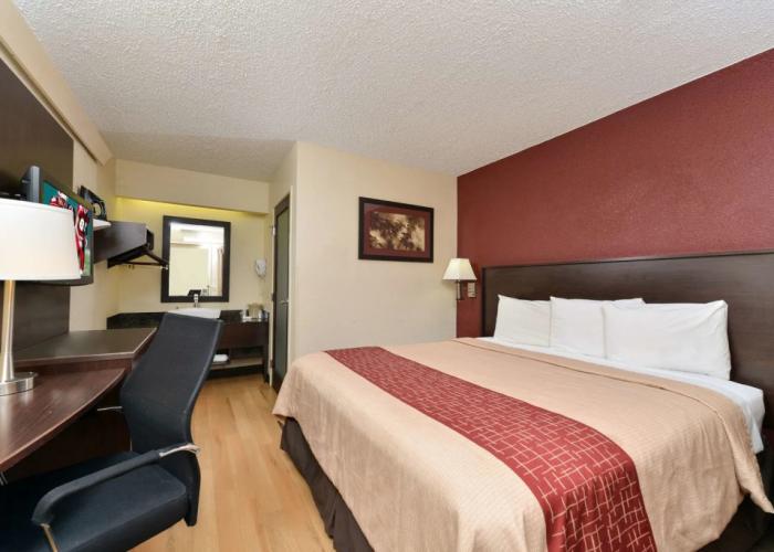 Red Roof Inn PLUS+ Secaucus - Meadowlands - NYC