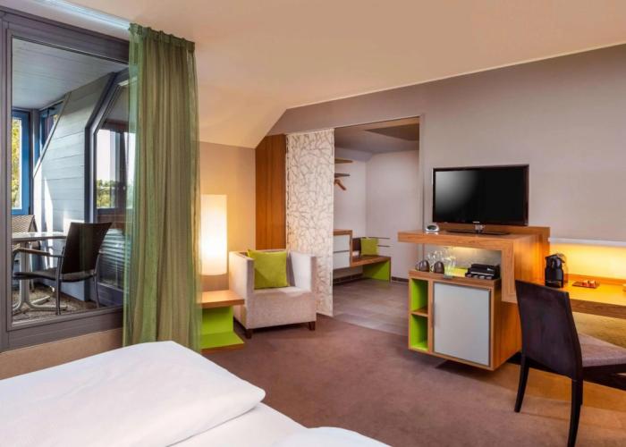 Meadowlands Plaza Hotel