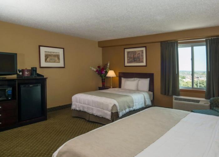 Meadowlands Plaza Hotel