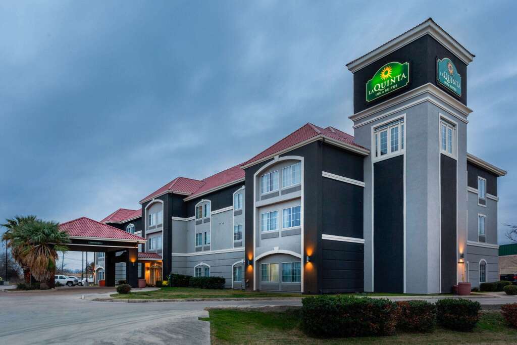 La Quinta Inn & Suites by Wyndham Seguin