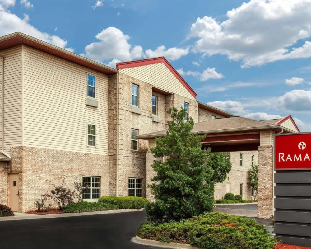 Ramada by Wyndham Sellersburg/Louisville North
