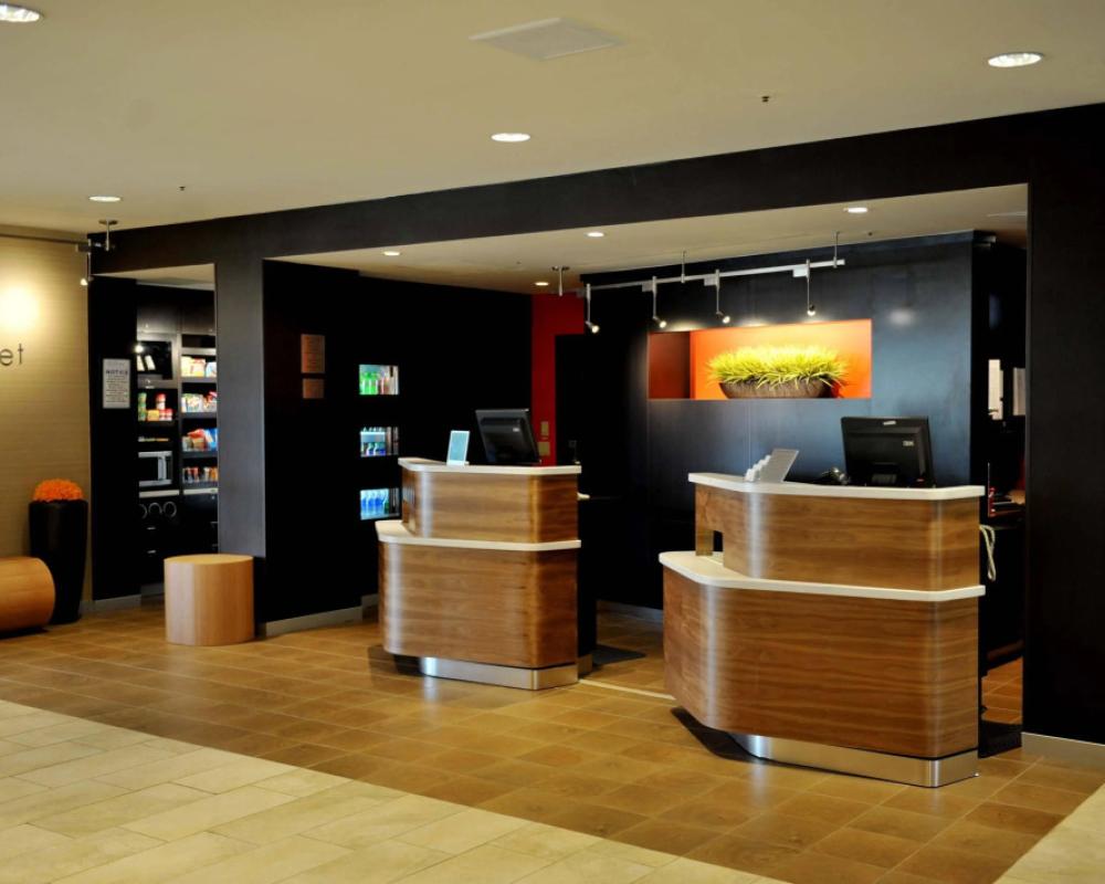 Courtyard by Marriott Dallas-Fort Worth/Bedford