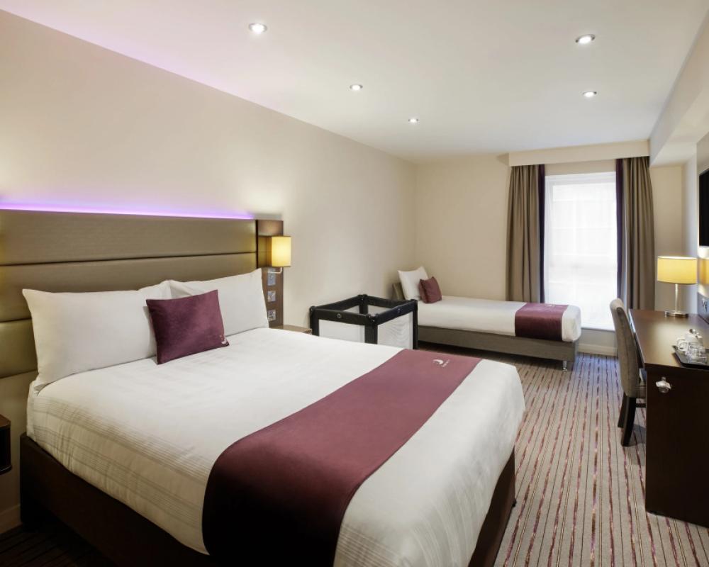 фото Premier Inn Middlesbrough Central James Cook Hosp