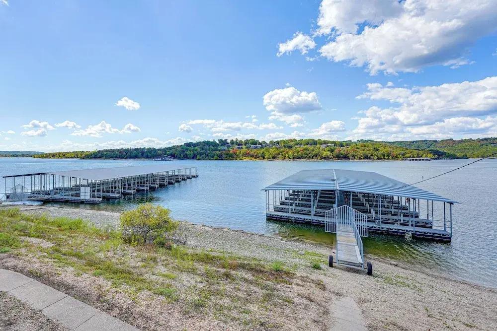 Table Rock Lake Access at Cozy Lakeside Escape
