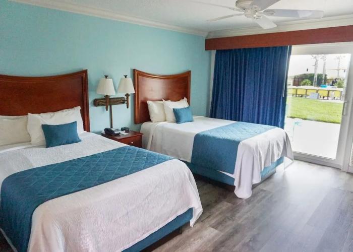 Seahorse Oceanfront Inn