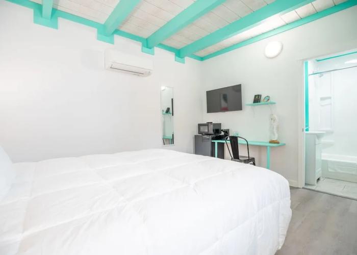 Salt Air Inn & Suites