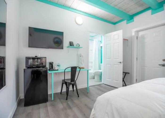 Salt Air Inn & Suites