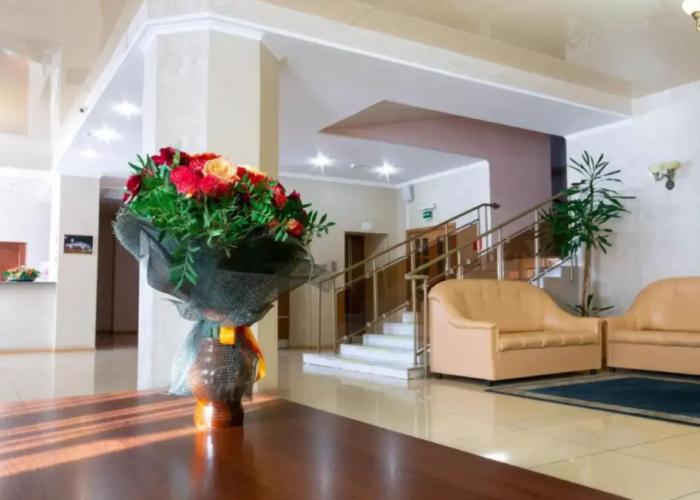 Leningrad Hotel