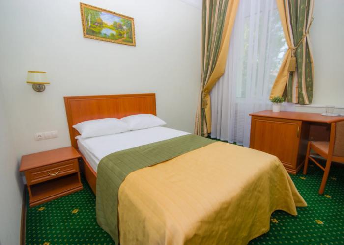 Milyutinskij Hotel