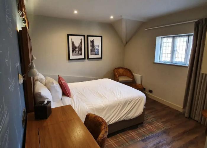 The Boathouse & Riverside Rooms