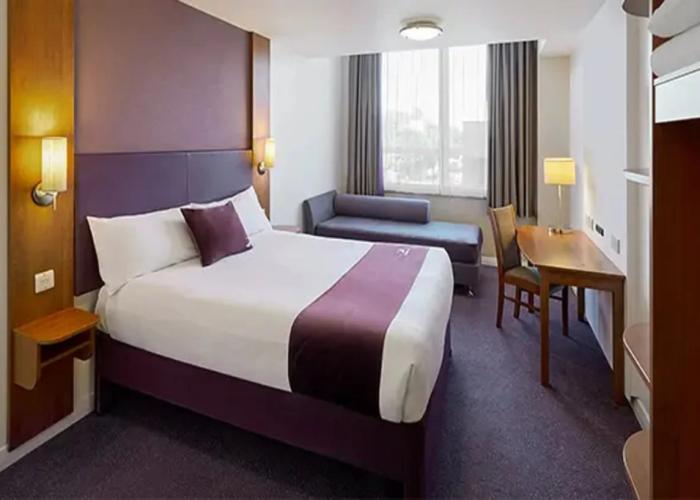 Premier Inn Chester Central North