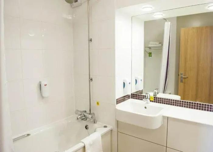 Premier Inn Chester Central South East