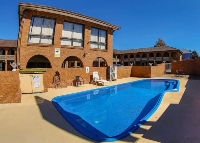 Cumberland Motor Inn