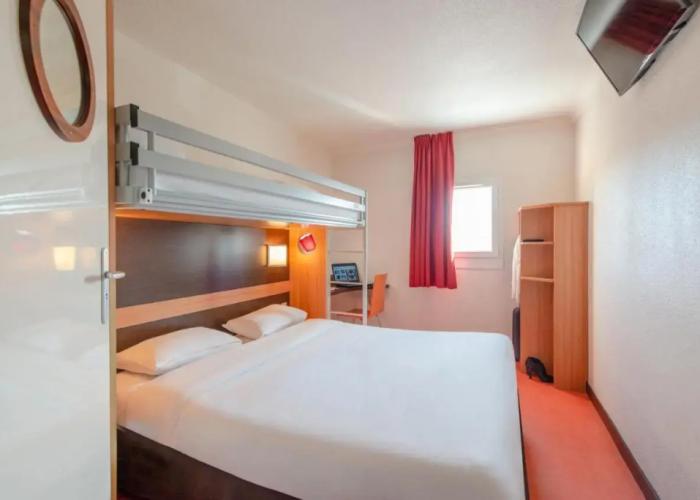 B&B HOTEL Cholet Nord