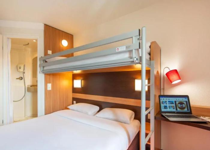 B&B HOTEL Cholet Nord