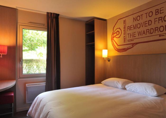 Brit Hotel Essentiel CHOLET