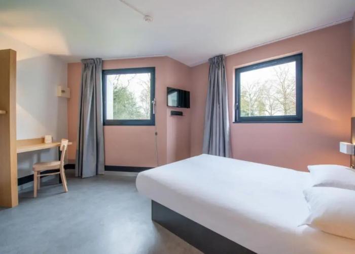B&B HOTEL Cholet Sud