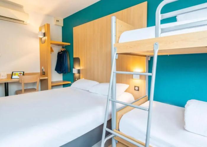 B&B HOTEL Cholet Sud