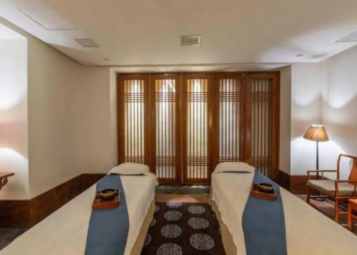 Zeyun Hotel