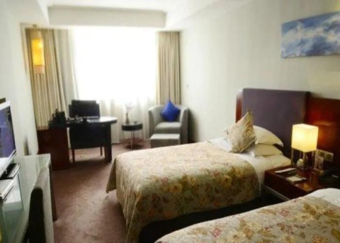 Tang's Hotel
