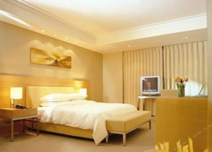 Tang's Hotel