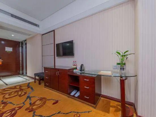 Vienna Classic Hotel (Changde Railway Station)