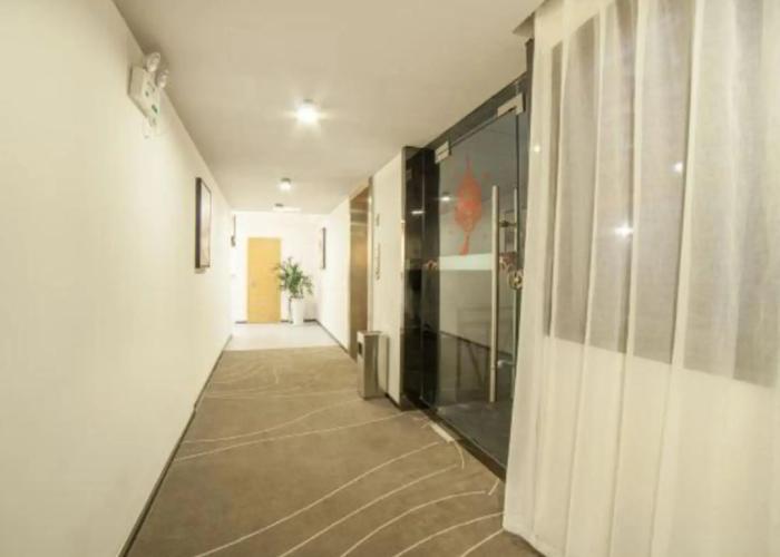 Youmihaoyoung Hotel (Wulingge Pedestrian Street)
