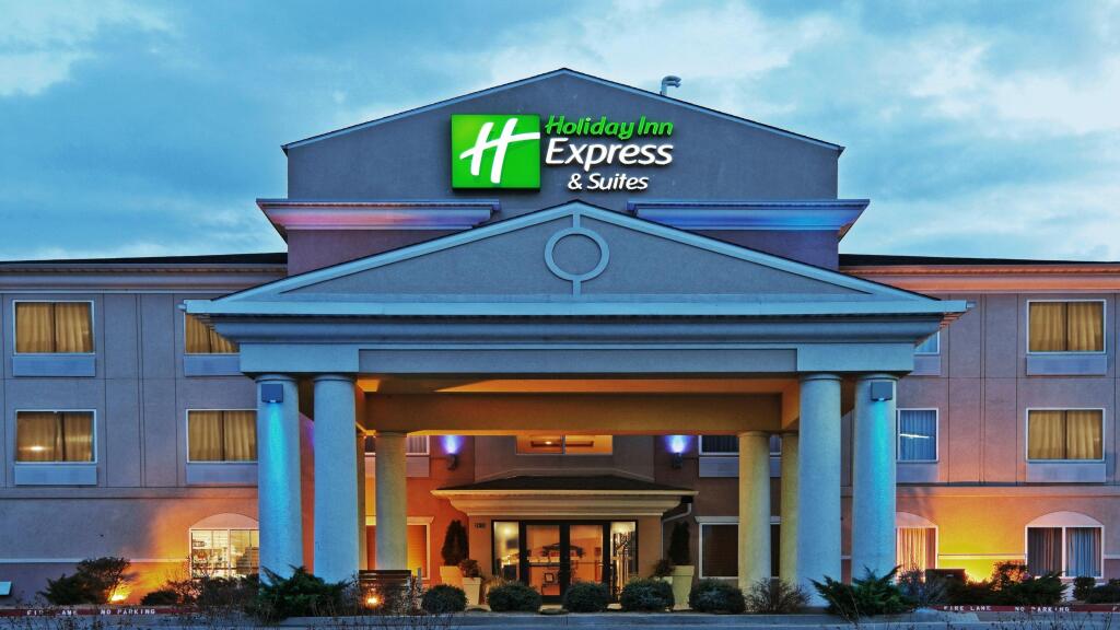 Holiday Inn Express & Suites Chickasha by IHG