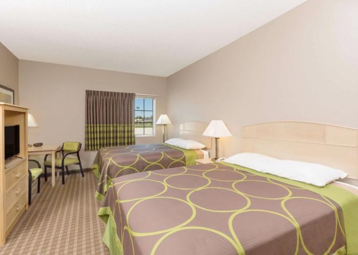 Super 8 by Wyndham Carroll/East