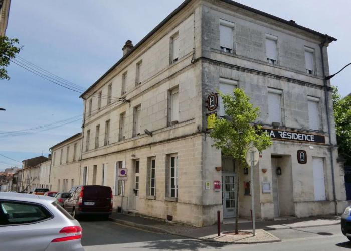 Logis Hôtel la Résidence