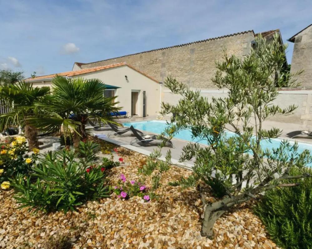 Logis Hôtel l'Oliveraie