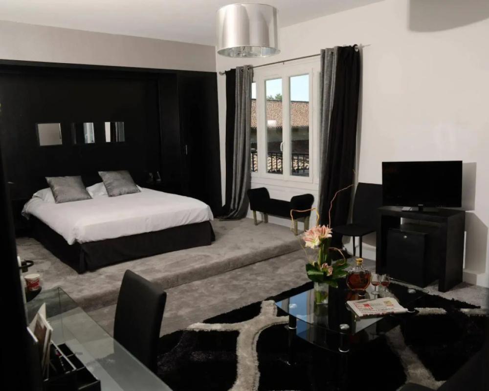 фото Hôtel Quai des Pontis